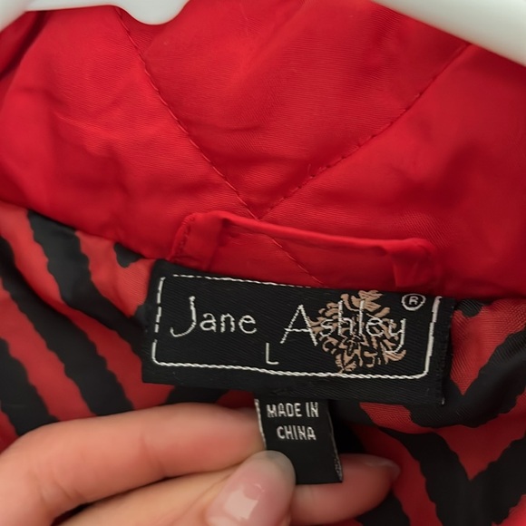 Red padding jacket - Picture 2 of 2